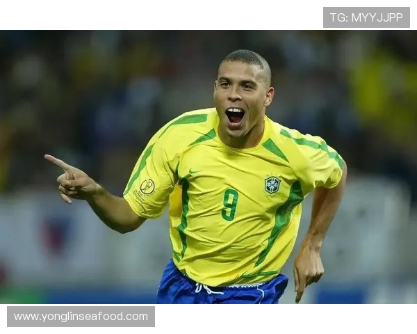 足球明星搞笑自白视频揭秘他们场外的趣事与搞笑瞬间大曝光